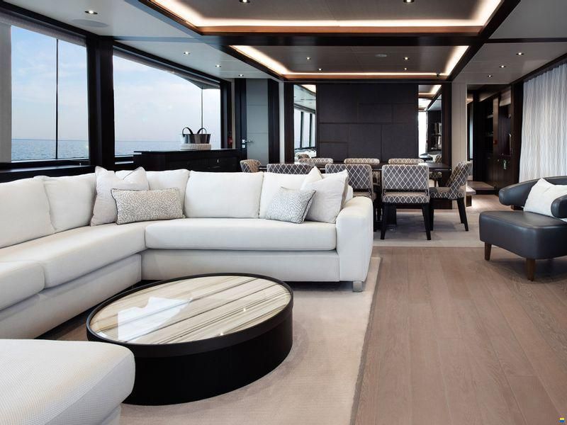 Sunseeker 95 Yacht