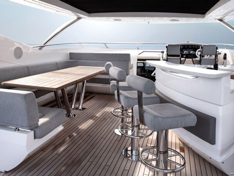 Sunseeker 95 Yacht