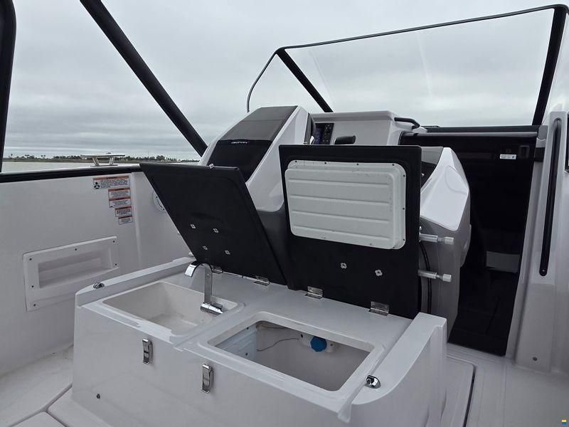Axopar 25 Cross Top
