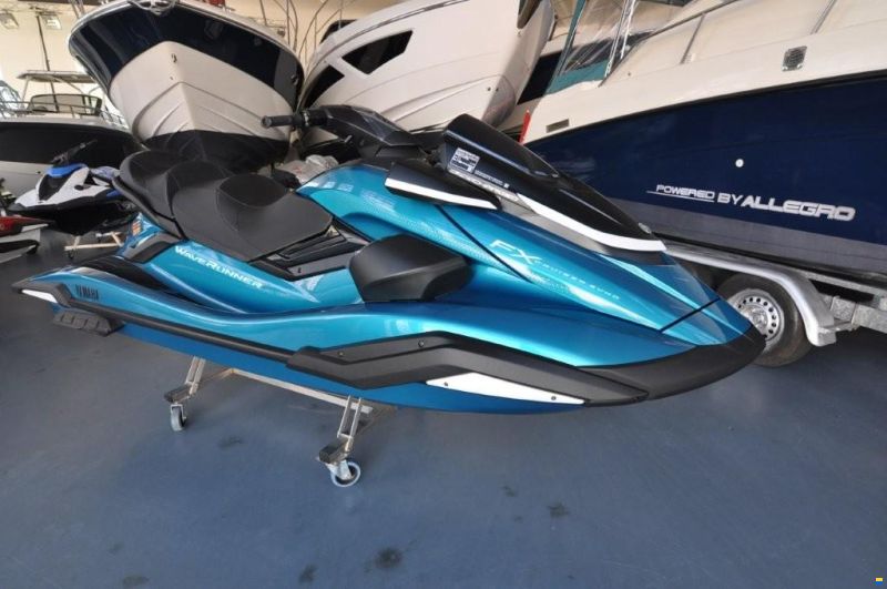 Yamaha WaveRunner FX Cruiser SVHO