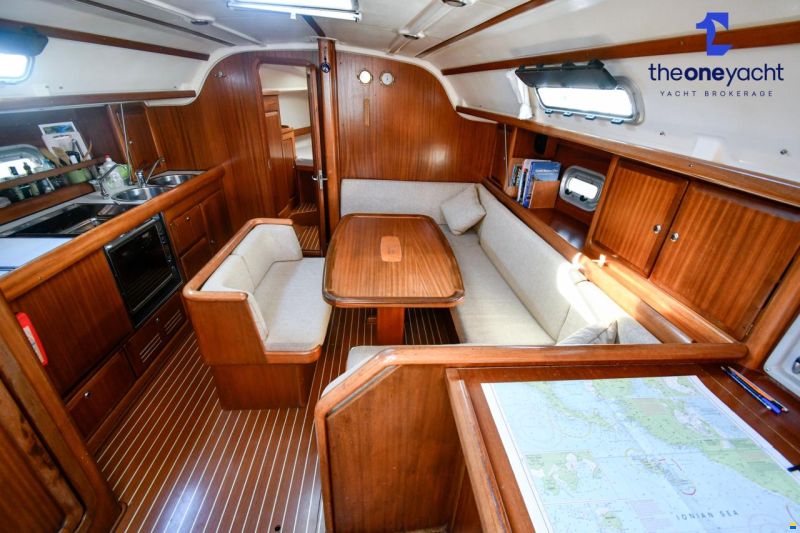 Bavaria 38 Holiday