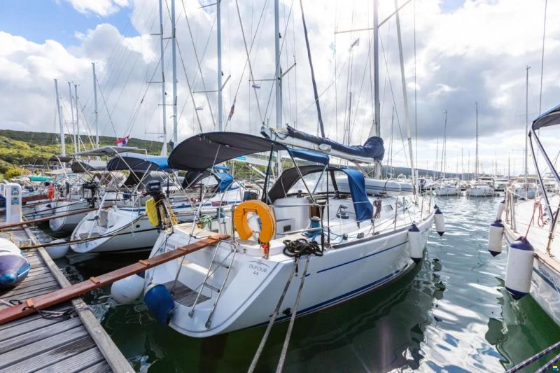 Dufour 44