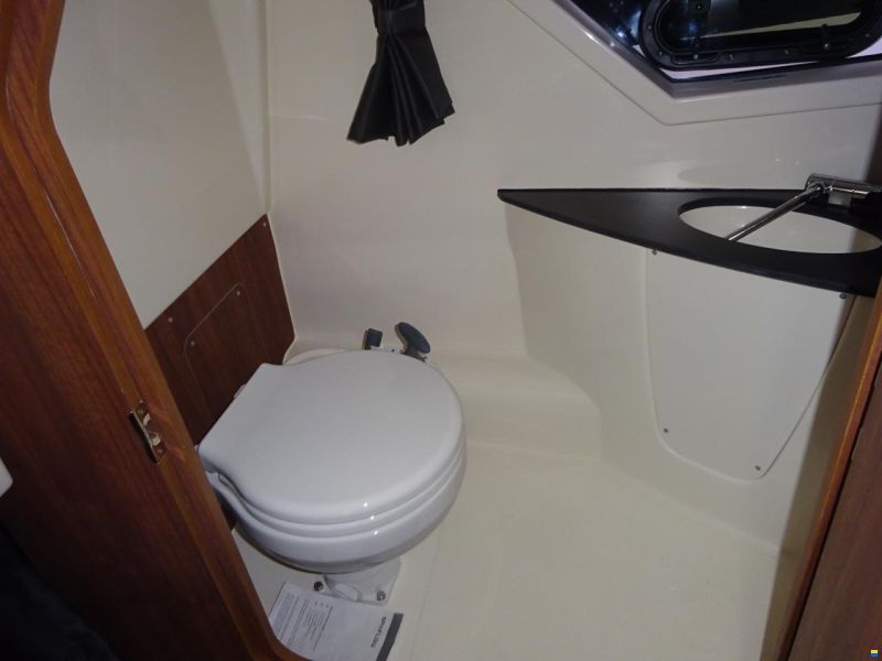 Quicksilver Activ 805 Cruiser