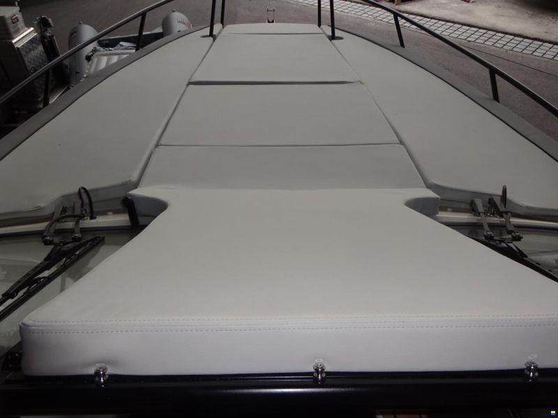 Quicksilver Activ 805 Cruiser