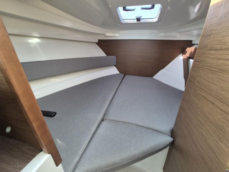 Jeanneau Merry Fisher 795