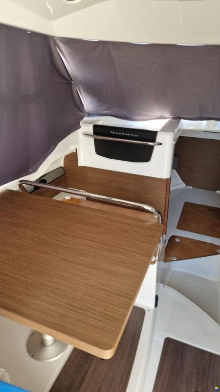 Jeanneau Merry Fisher 795