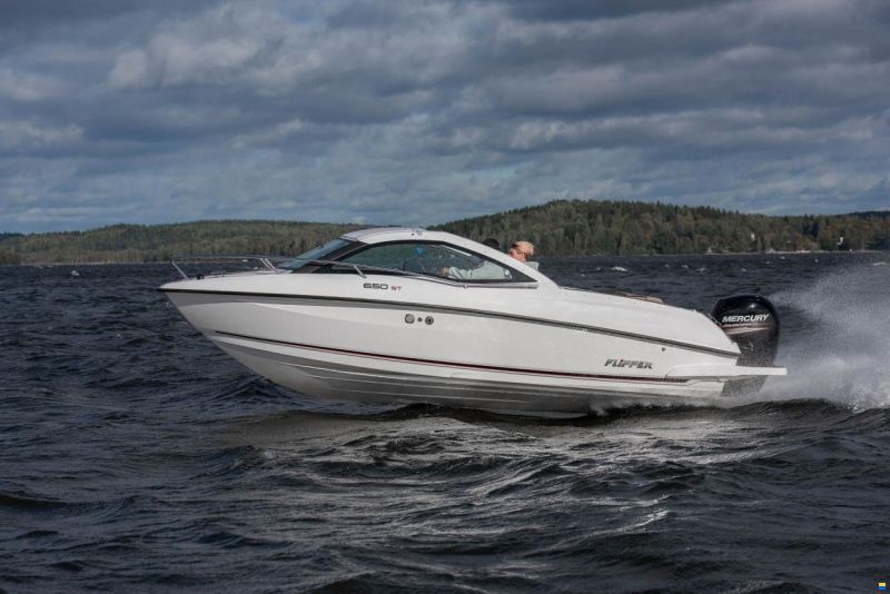 Flipper 650 ST
