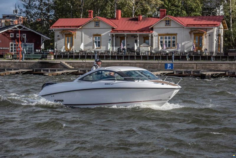 Flipper 650 ST