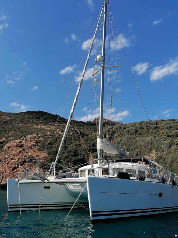 Lagoon 380