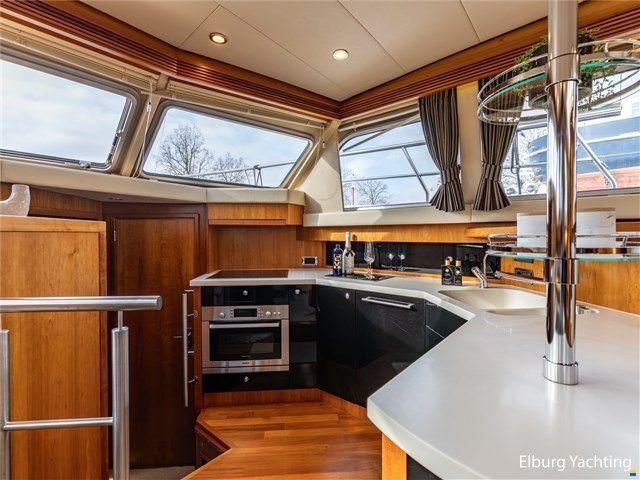 Valk Continental 1900 - Wheelhouse