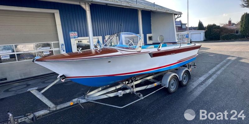 Riva Junior