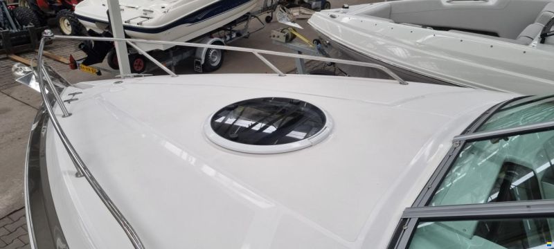 Regal 2550 Cuddy