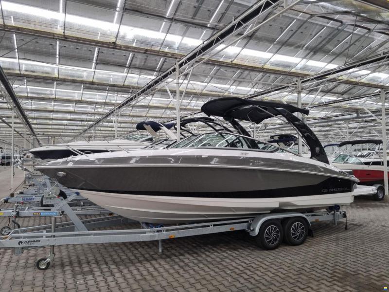 Regal 2550 Cuddy