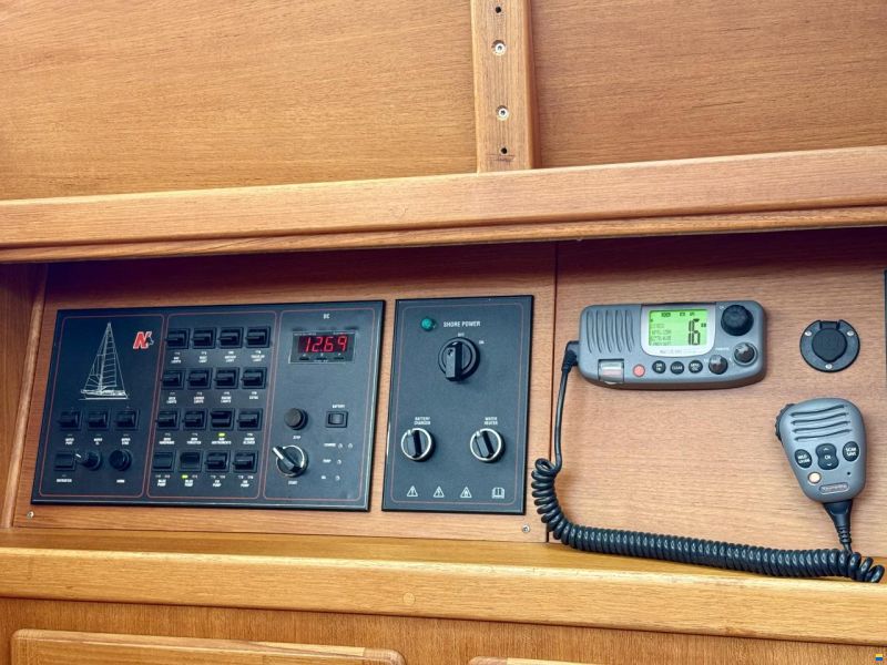 Nauticat 321