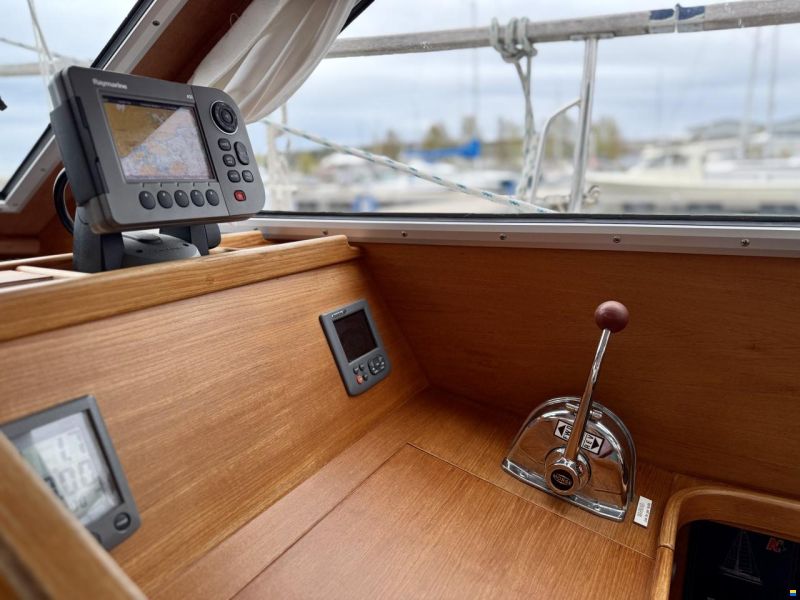 Nauticat 321