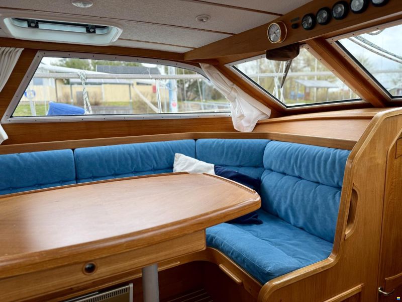 Nauticat 321