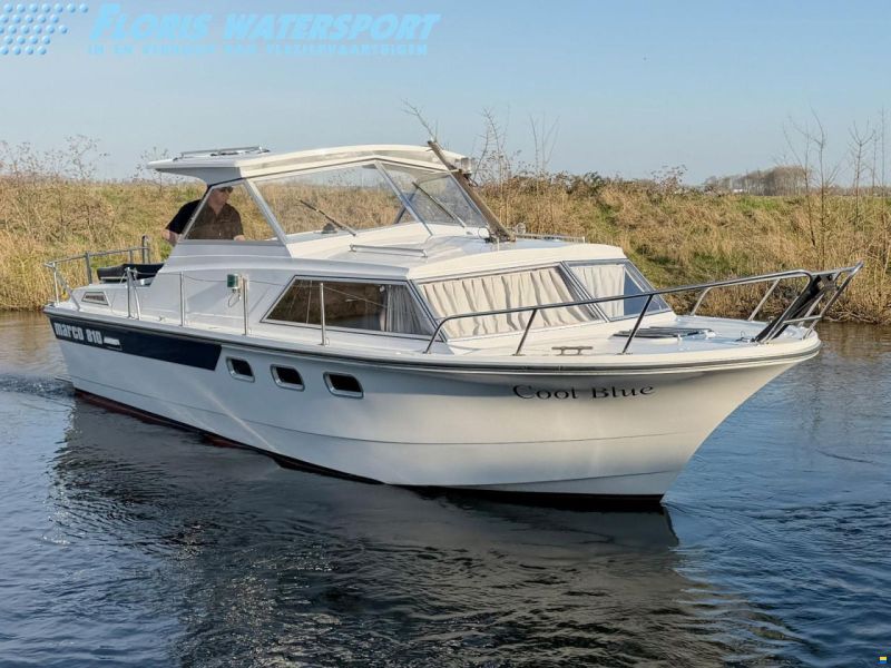 Marco Yachts 810