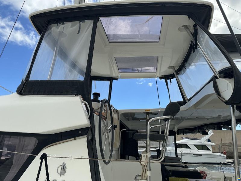 Lagoon 42