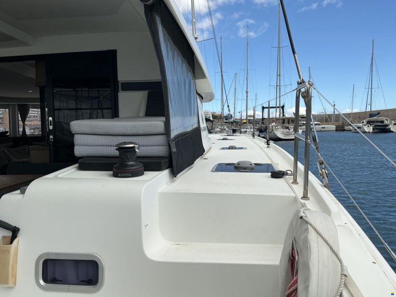 Lagoon 42