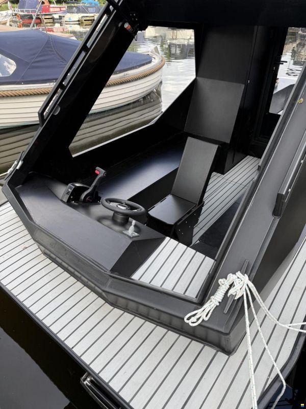 Powerboat 6500