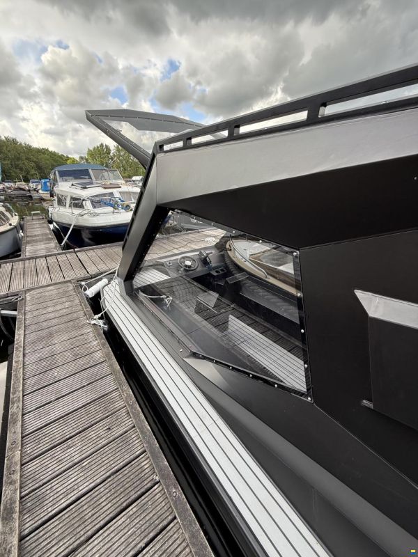 Powerboat 6500