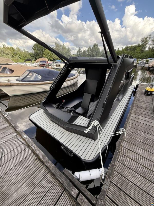 Powerboat 6500