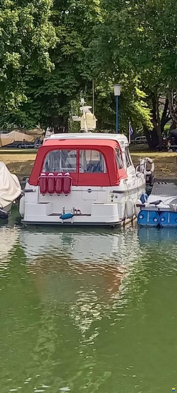 Nimbus 320 Coupe