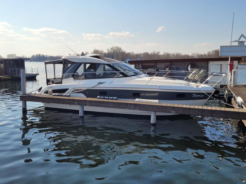 Bavaria S33HT