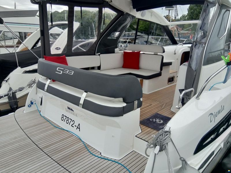 Bavaria S33HT