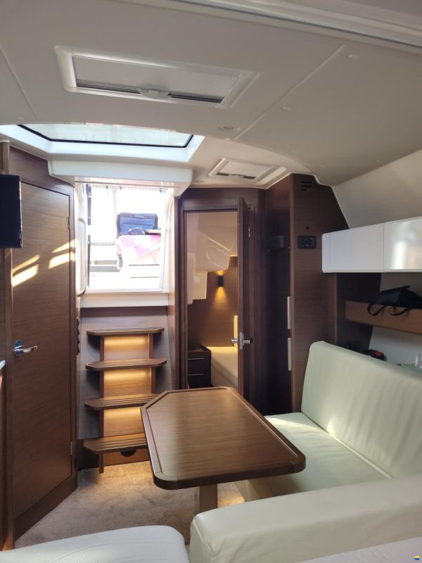Bavaria S33HT