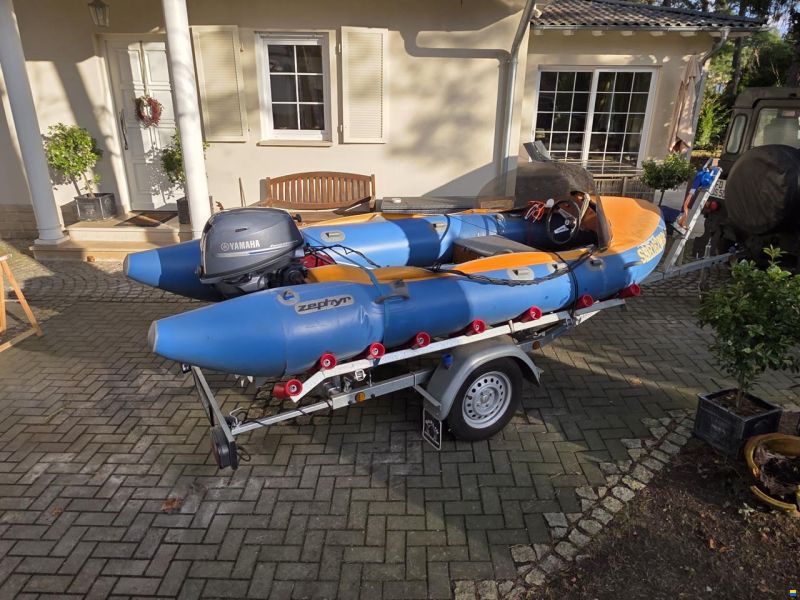Yamaha F25G auf DSB Hypalon Zephyr 404
