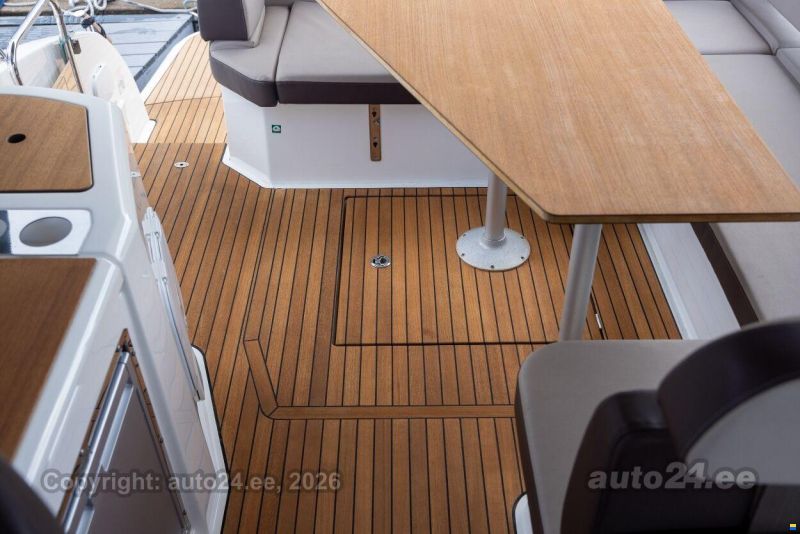 Bavaria S33 HT