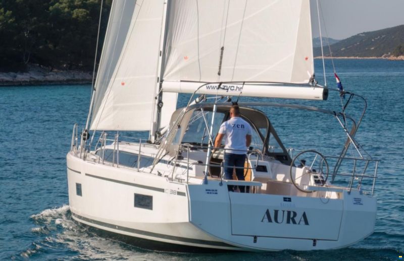 Bavaria C38