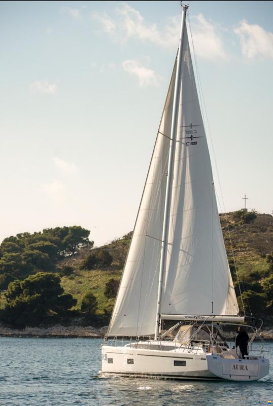 Bavaria C38