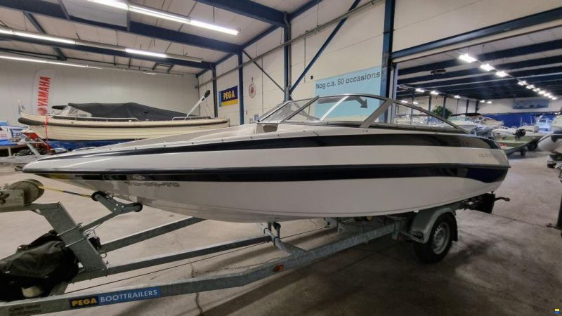 Crownline 18 ss met MerCruiser 3.0 inboard en Pega