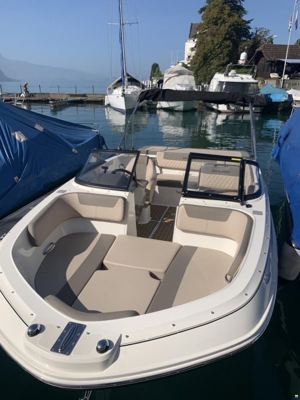 Bayliner VR5 Bowrider 250 PS