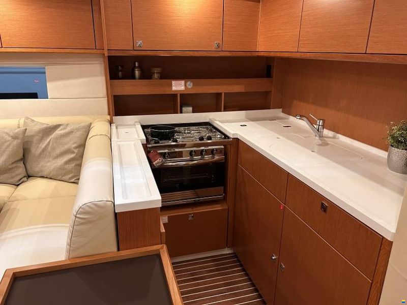 Bavaria C57 Style