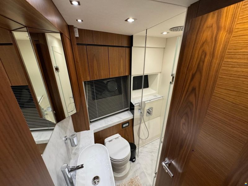 Sunseeker Manhattan 66