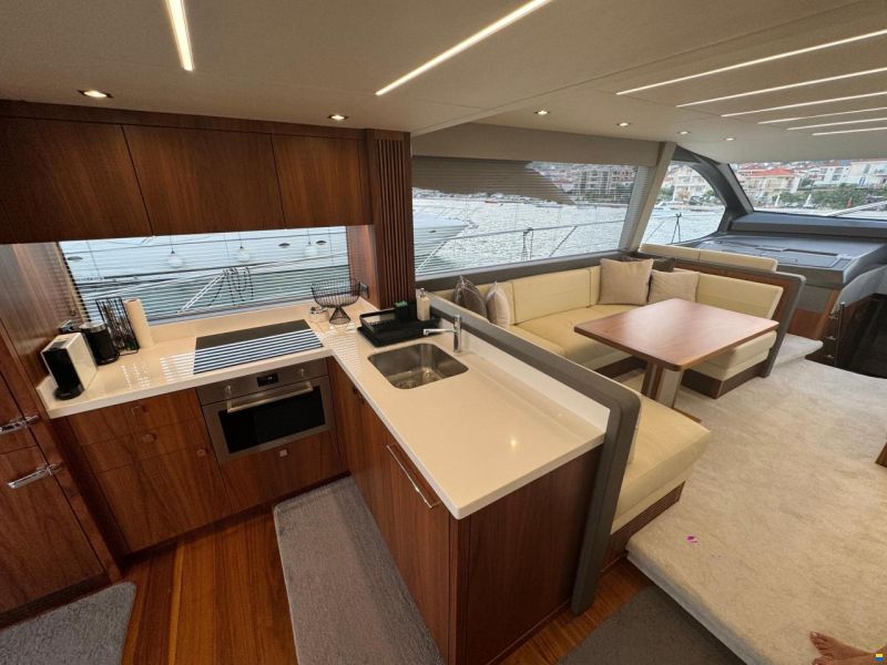 Sunseeker Manhattan 66