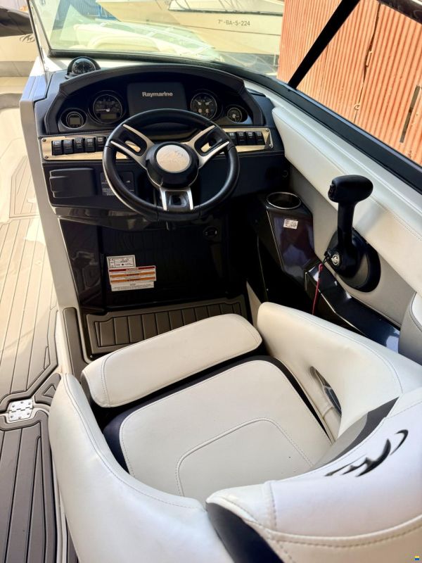 Monterey 278SS