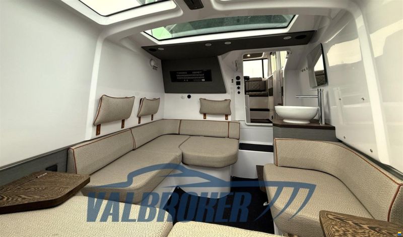 Axopar 37 XC Cross Cabin