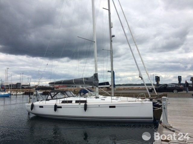 Hanse 415