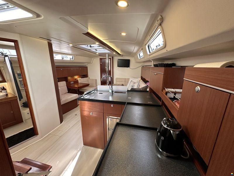 Hanse 415