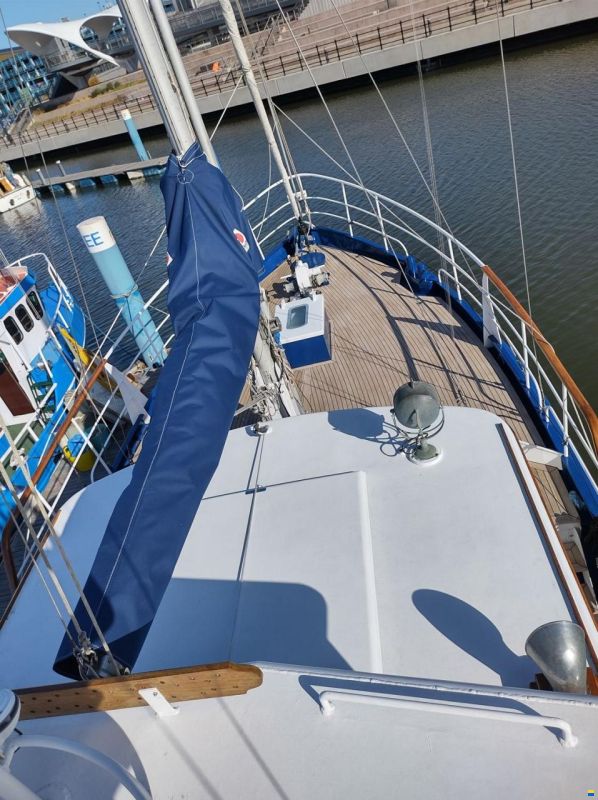 Custom Motorsailer
