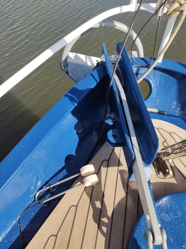 Custom Motorsailer