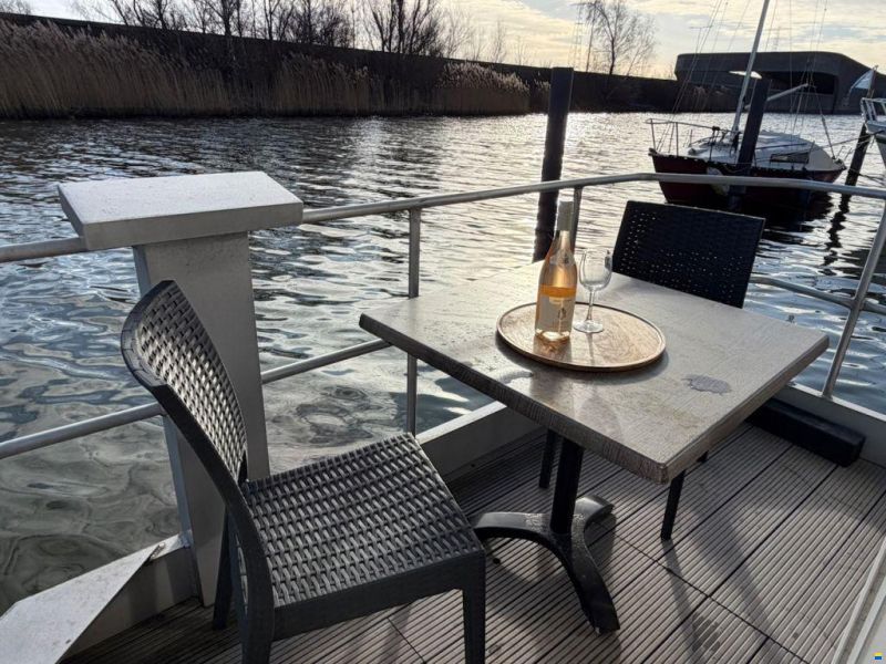 Havenlodge Houseboat 9 m