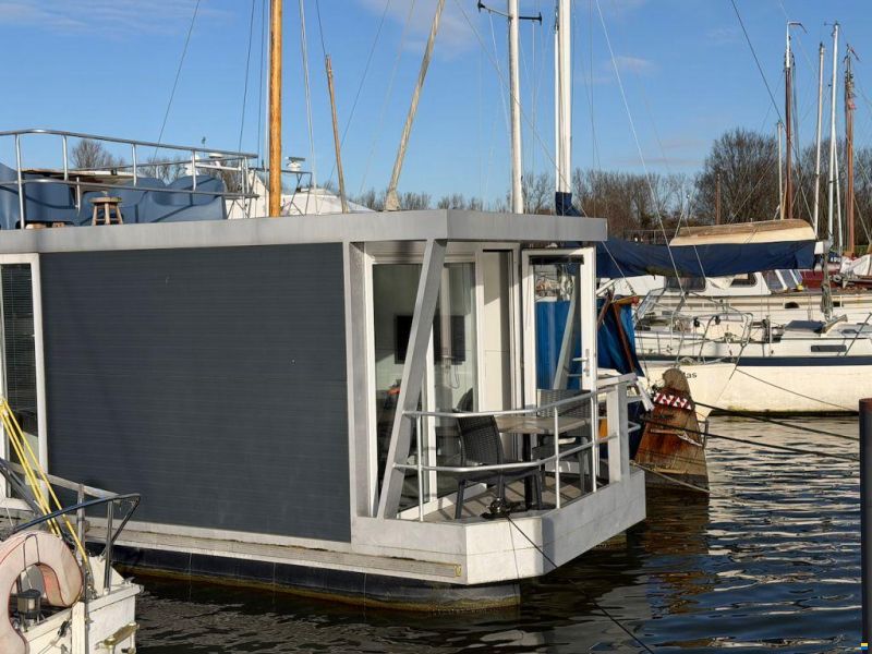 Havenlodge Houseboat 9 m
