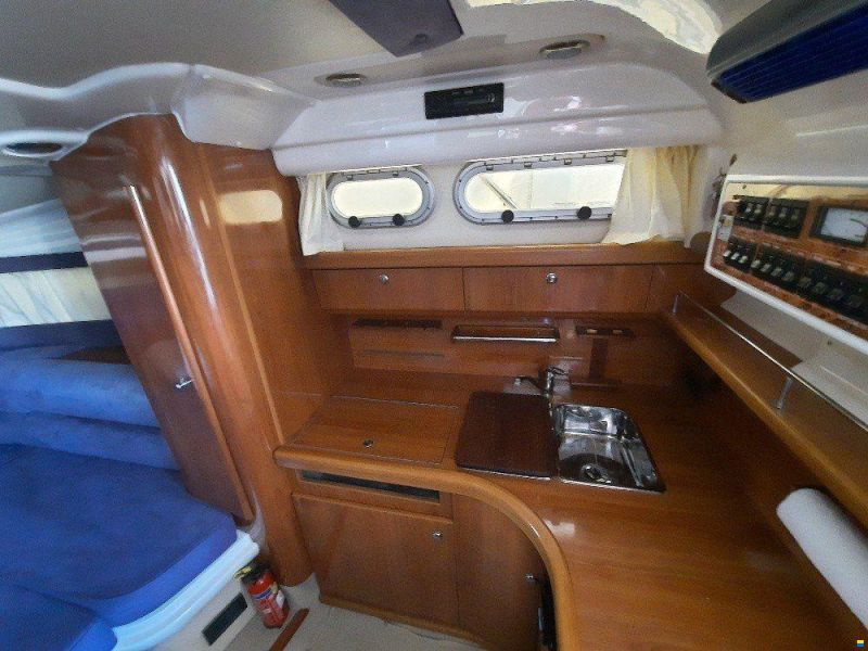 Sealine S28