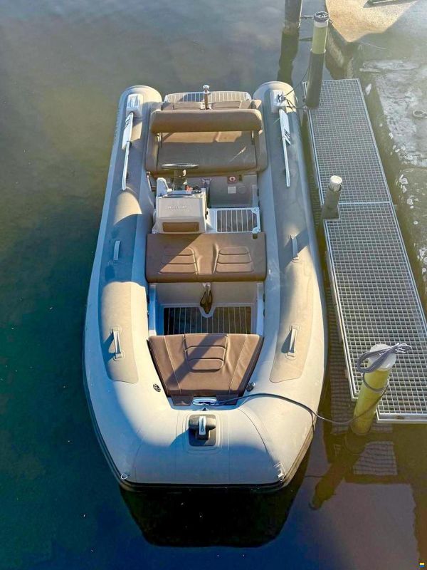 Williams Jettenders England 435 SportJet