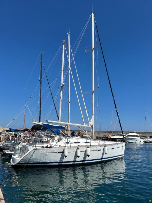 Beneteau Oceanis 393